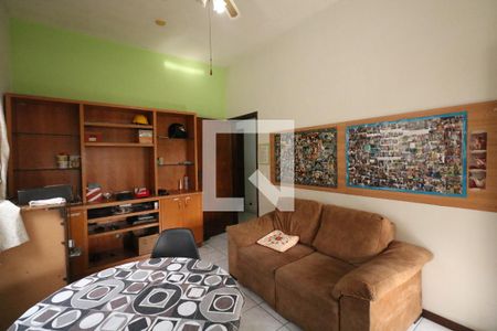 Sala de casa à venda com 4 quartos, 170m² em Balneário São Francisco, Diadema