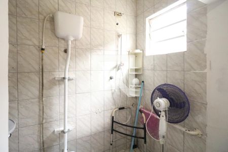 Banheiro da Suíte 1 de casa à venda com 4 quartos, 170m² em Balneário São Francisco, Diadema