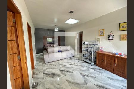 Casa à venda com 3 quartos, 210m² em Piedade, Rio de Janeiro