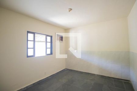 Quarto 1 de casa para alugar com 2 quartos, 70m² em Tenente Jardim, São Gonçalo