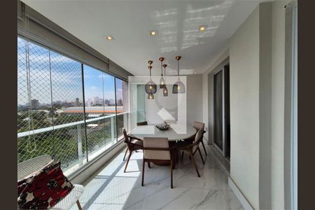 Apartamento à venda com 4 quartos, 134m² em Vila Anastácio, São Paulo