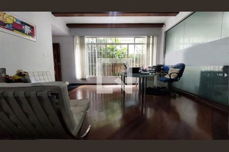 Casa à venda com 4 quartos, 400m² em Vila Alexandria, São Paulo