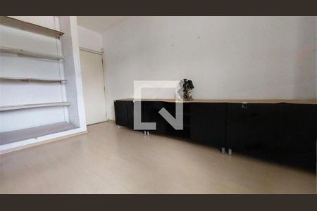 Casa à venda com 4 quartos, 400m² em Vila Alexandria, São Paulo