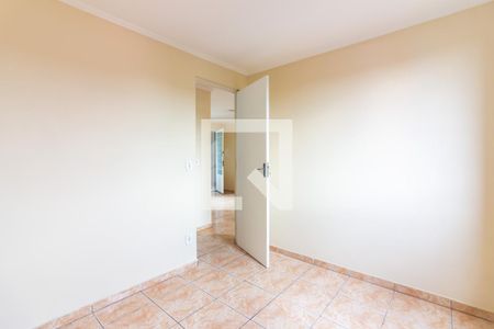 Quarto 2 de apartamento para alugar com 2 quartos, 47m² em Piratininga, Osasco