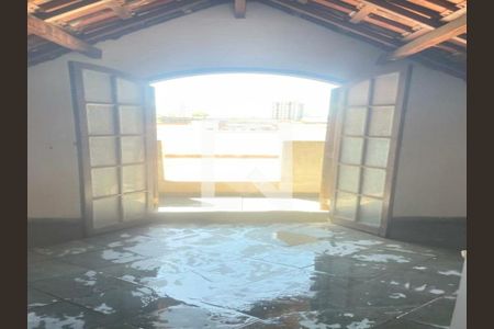 Casa à venda com 5 quartos, 350m² em Vila Ré, São Paulo