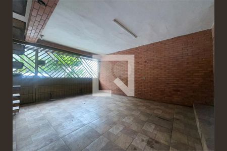 Casa à venda com 2 quartos, 180m² em Vila Antonieta, São Paulo