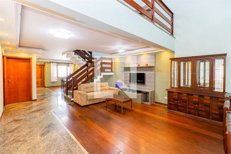 Casa à venda com 4 quartos, 276m² em Vila Anhanguera, São Paulo