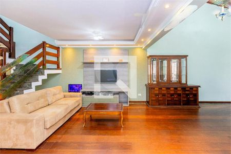 Casa à venda com 4 quartos, 276m² em Vila Anhanguera, São Paulo