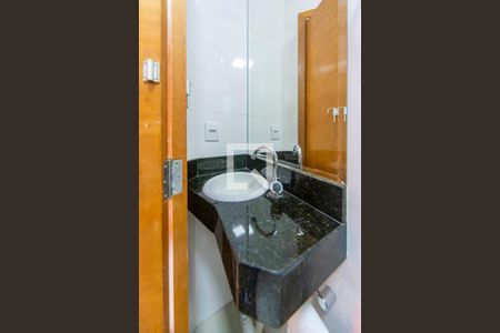 Banheiro  de apartamento para alugar com 2 quartos, 100m² em Parque Novo Oratório, Santo André