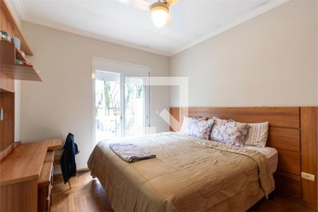 Casa à venda com 3 quartos, 155m² em Vila Monumento, São Paulo