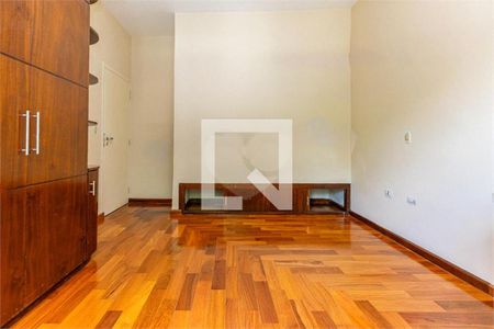 Casa à venda com 3 quartos, 170m² em Chácara Santo Antônio (Zona Sul), São Paulo