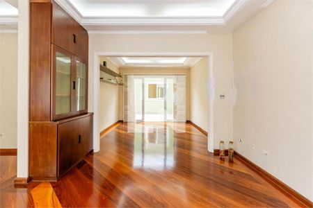 Casa à venda com 3 quartos, 170m² em Chácara Santo Antônio (Zona Sul), São Paulo