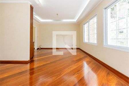 Casa à venda com 3 quartos, 170m² em Chácara Santo Antônio (Zona Sul), São Paulo