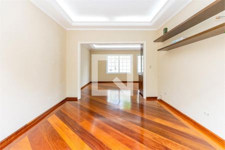 Casa à venda com 3 quartos, 170m² em Chácara Santo Antônio (Zona Sul), São Paulo