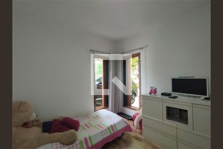 Casa à venda com 4 quartos, 166m² em Jardim da Saúde, São Paulo