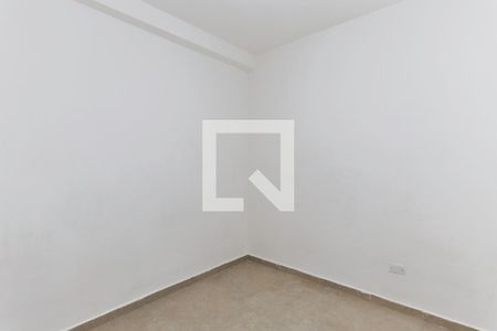 Quarto 2 de casa para alugar com 2 quartos, 60m² em Vila Roque, São Paulo