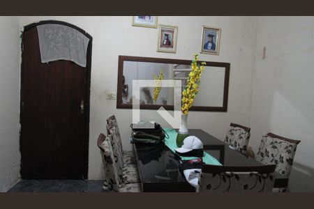 Sala 1 de casa para alugar com 3 quartos, 100m² em São Pedro, Osasco