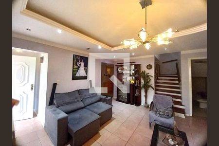 Sala 1 de casa de condomínio para alugar com 4 quartos, 270m² em Vila Nova, Porto Alegre