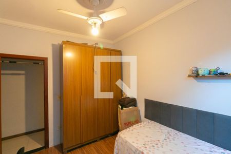 Casa à venda com 3 quartos, 200m² em Planalto, Belo Horizonte