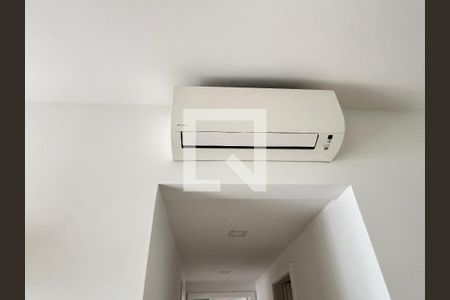 Sala de apartamento para alugar com 2 quartos, 63m² em Vila Olímpia, São Paulo