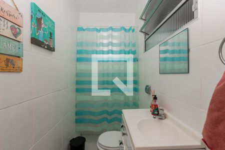 Banheiro da Suíte de casa à venda com 3 quartos, 140m² em Jardim Monte Azul, São Paulo