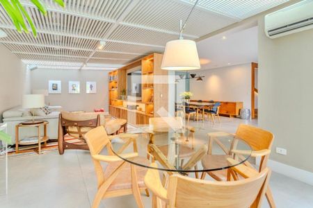 Casa de Condomínio à venda com 4 quartos, 350m² em Alto de Pinheiros, São Paulo