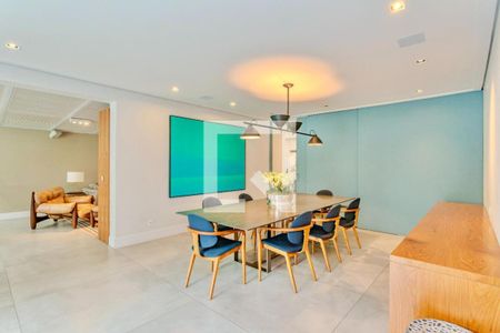 Casa de Condomínio à venda com 4 quartos, 350m² em Alto de Pinheiros, São Paulo