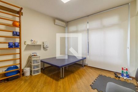 Casa à venda com 7 quartos, 444m² em Mirandópolis, São Paulo