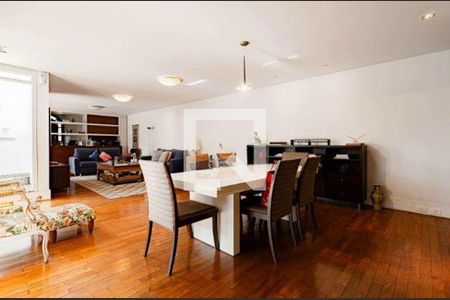 Casa à venda com 3 quartos, 338m² em Alphaville, Santana de Parnaíba