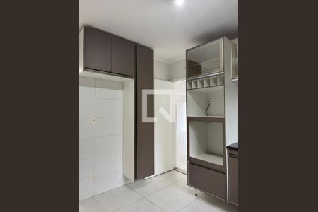 Casa à venda com 3 quartos, 126m² em Jardim Monte Azul, São Paulo