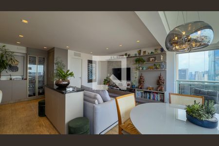 Sala de apartamento à venda com 1 quarto, 72m² em Santo Amaro, São Paulo