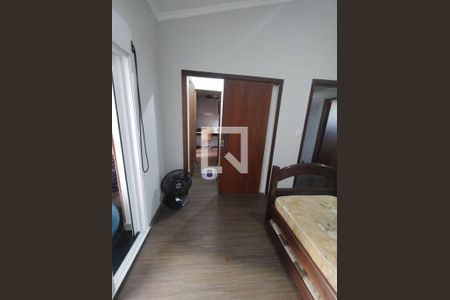 Casa à venda com 3 quartos, 200m² em Conjunto Habitacional Trevo, São Bernardo do Campo