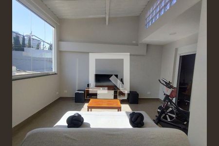 Casa à venda com 3 quartos, 200m² em Conjunto Habitacional Trevo, São Bernardo do Campo