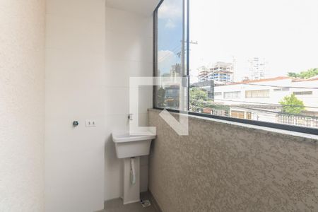 Varanda e Área de Serviço  de apartamento para alugar com 2 quartos, 46m² em Vila Gomes Cardim, São Paulo