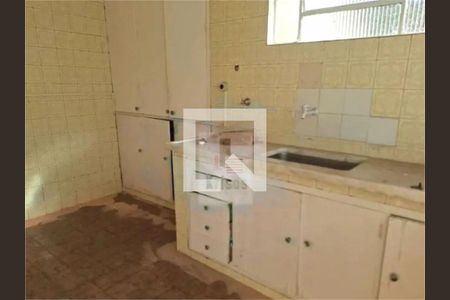 Casa à venda com 5 quartos, 260m² em Vila Indiana, São Paulo