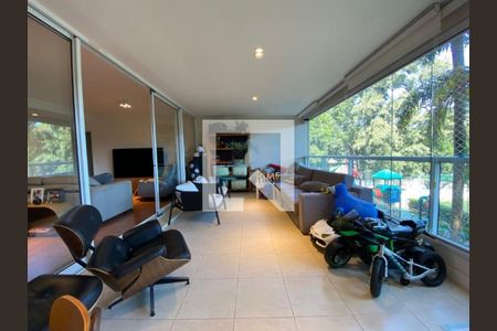 Apartamento à venda com 3 quartos, 180m² em Campo Belo, São Paulo
