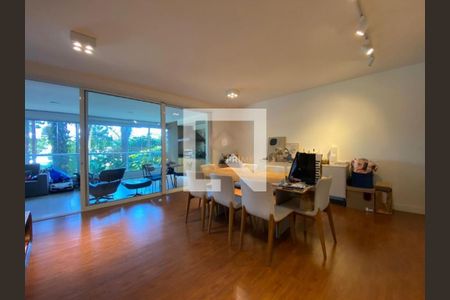 Apartamento à venda com 3 quartos, 180m² em Campo Belo, São Paulo