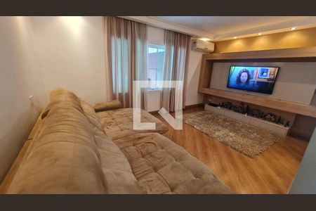 Casa à venda com 3 quartos, 224m² em Campestre, Santo André