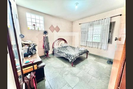 Casa à venda com 4 quartos, 330m² em Vila Junqueira, Santo André