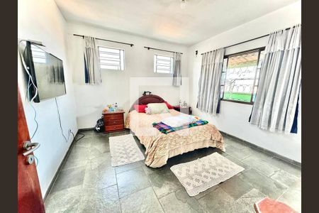 Casa à venda com 4 quartos, 330m² em Vila Junqueira, Santo André