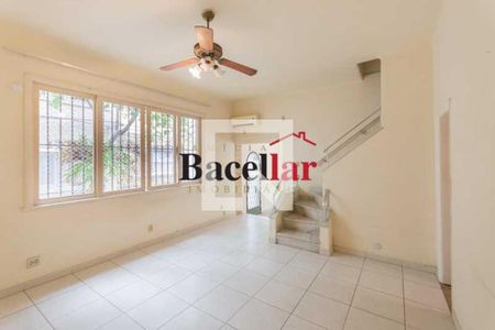 Casa à venda com 2 quartos, 110m² em Tijuca, Rio de Janeiro