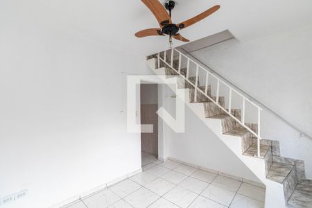 Casa para alugar com 2 quartos, 60m² em Chácara Cruzeiro do Sul, São Paulo