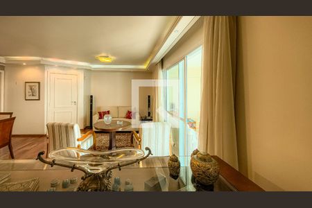 Sala de apartamento à venda com 3 quartos, 130m² em Vila Campo Grande, São Paulo