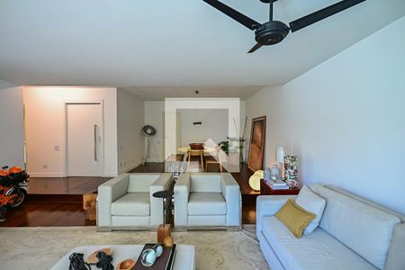 Sala de apartamento à venda com 3 quartos, 210m² em Vila Morumbi, São Paulo