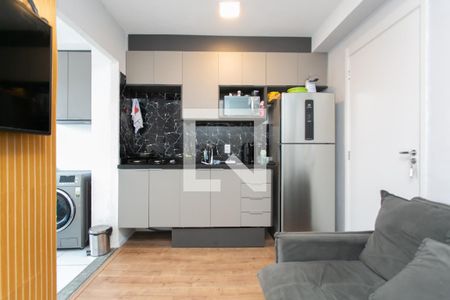 Sala / Cozinha  de apartamento à venda com 2 quartos, 32m² em Cidade Antônio Estêvão de Carvalho, São Paulo