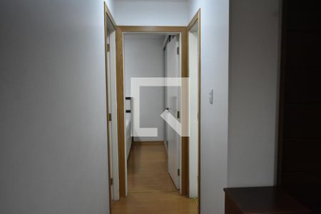 Corredor de apartamento para alugar com 2 quartos, 67m² em Vila da Saúde, São Paulo