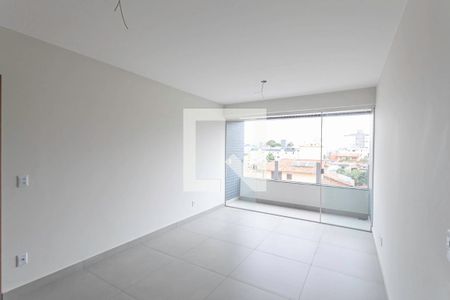 Sala de apartamento à venda com 3 quartos, 85m² em Padre Eustáquio, Belo Horizonte