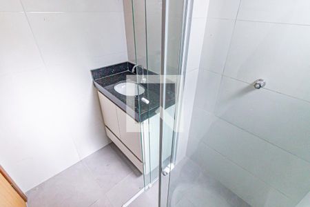 Banheiro de apartamento para alugar com 1 quarto, 24m² em Vila Prudente, São Paulo