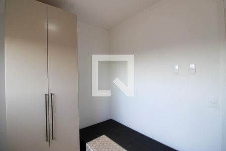 Quarto 1 de apartamento para alugar com 2 quartos, 42m² em Jardim Maria Duarte, São Paulo