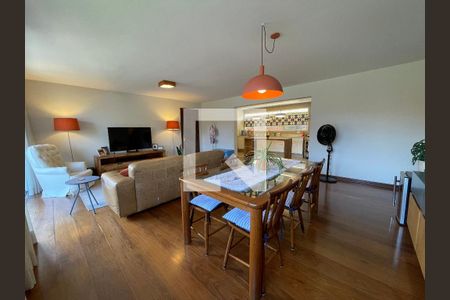 Sala de apartamento à venda com 3 quartos, 115m² em Caxingui, São Paulo